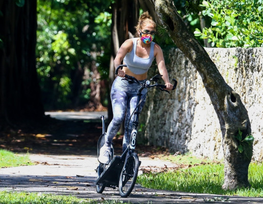 Jennifer Lopez pic #1223938
