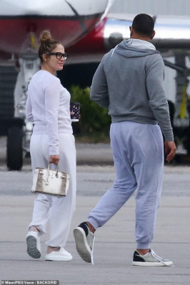 Jennifer Lopez pic #1142247