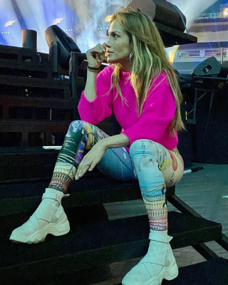 Jennifer Lopez pic #1202200