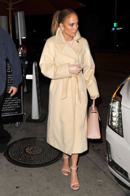 Jennifer Lopez pic #1025713