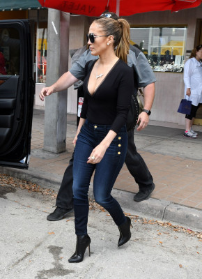 Jennifer Lopez pic #927680