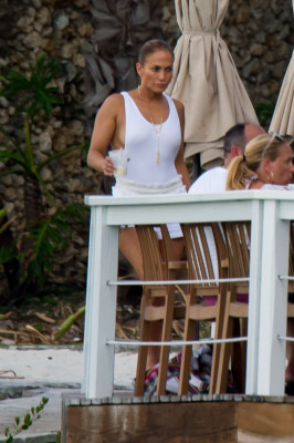 Jennifer Lopez pic #1055490
