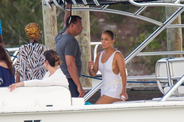Jennifer Lopez pic #1055487