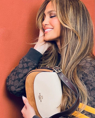Jennifer Lopez pic #1315714