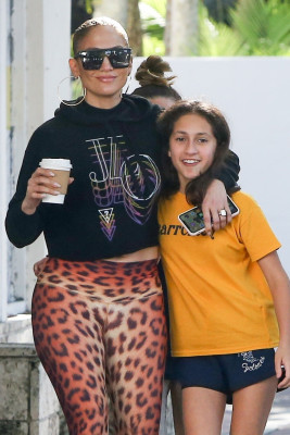 Jennifer Lopez pic #1200351