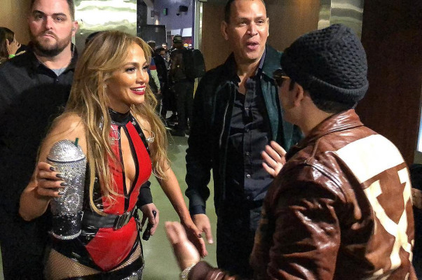 Jennifer Lopez pic #1001795