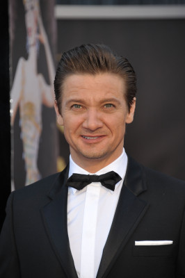 Jeremy Renner pic #582830