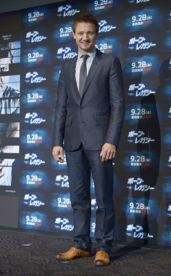 Jeremy Renner pic #585342