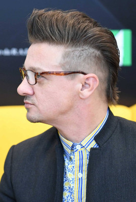 Jeremy Renner pic #988627