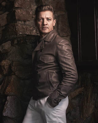Jeremy Renner pic #1022046