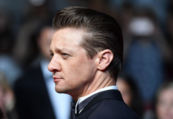 Jeremy Renner pic #936048