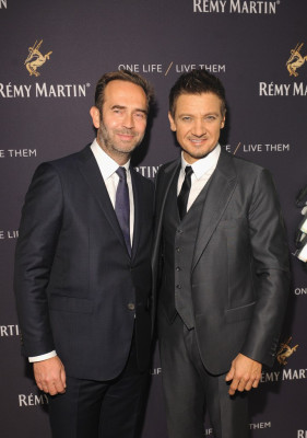 Jeremy Renner pic #815210