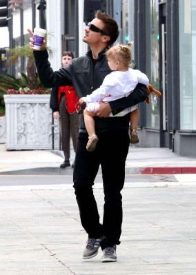 Jeremy Renner pic #905746
