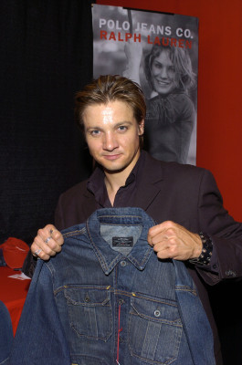 Jeremy Renner pic #591974