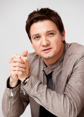Jeremy Renner pic #581929