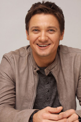 Jeremy Renner pic #581928