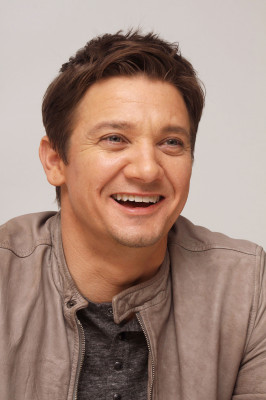 Jeremy Renner pic #582149