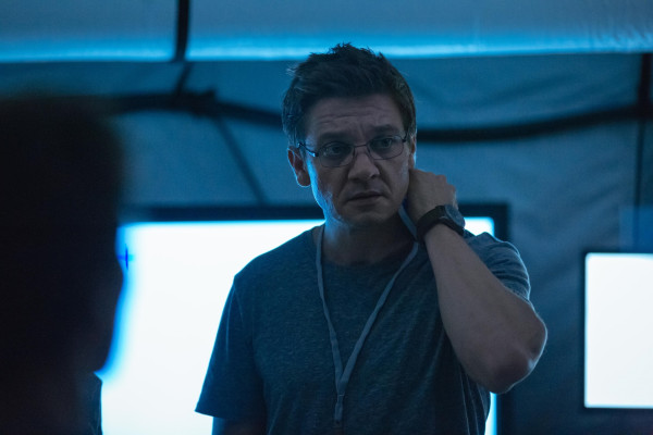Jeremy Renner pic #899863