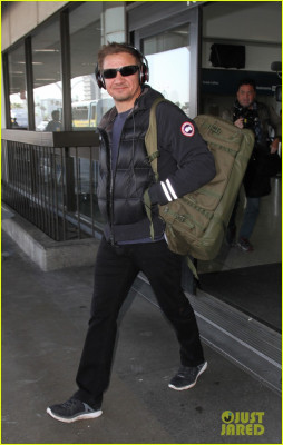 Jeremy Renner pic #940469