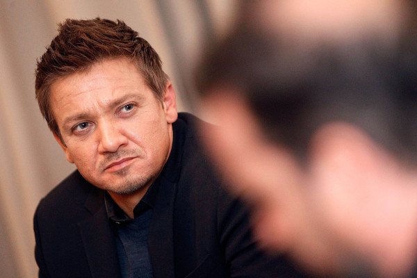 Jeremy Renner pic #923313