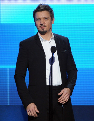 Jeremy Renner pic #660109