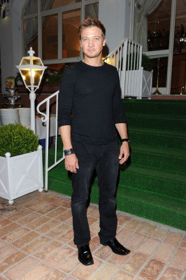 Jeremy Renner pic #430659