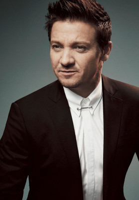 Jeremy Renner pic #816030