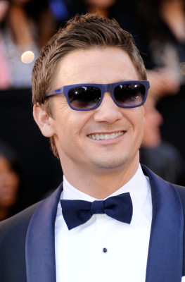 Jeremy Renner pic #418373