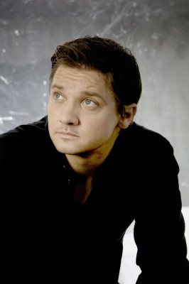 Jeremy Renner pic #360236