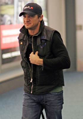 Jeremy Renner pic #574732