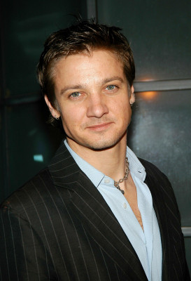 Jeremy Renner pic #578343