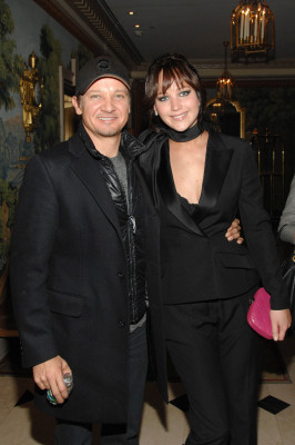 Jeremy Renner pic #577098