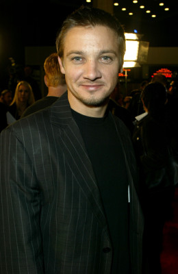 Jeremy Renner pic #578879