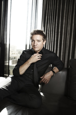 Jeremy Renner pic #495421