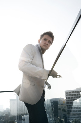 Jeremy Renner pic #495427