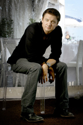 Jeremy Renner pic #360229