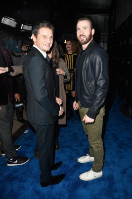 Jeremy Renner pic #907136