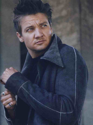 Jeremy Renner pic #309344