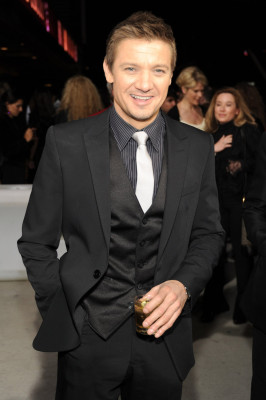 Jeremy Renner pic #331391