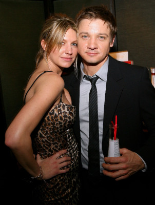 Jeremy Renner pic #526444