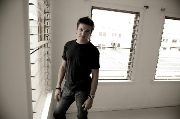 Jeremy Renner pic #574125