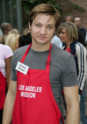 Jeremy Renner pic #599685