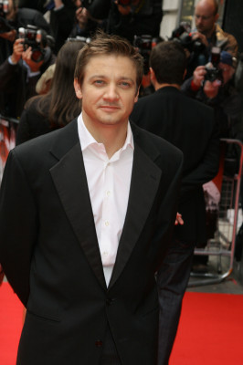 Jeremy Renner pic #577996