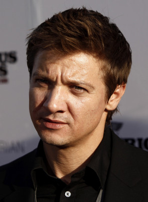 Jeremy Renner pic #600531