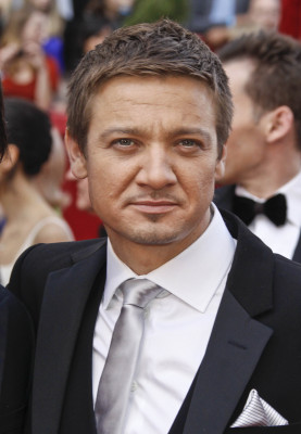 Jeremy Renner pic #605592