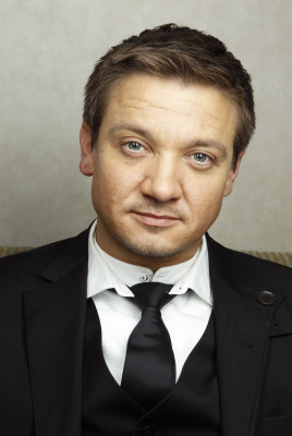 Jeremy Renner pic #573983