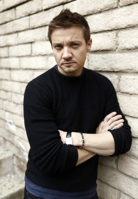 Jeremy Renner pic #587651