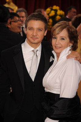 Jeremy Renner pic #615401