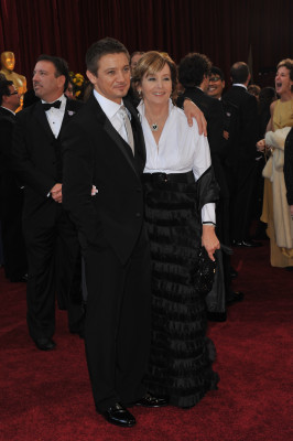 Jeremy Renner pic #615399