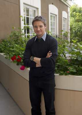 Jeremy Renner pic #585744